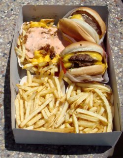 In-N-Out_Burger_cheeseburgers,_Animal_Style_fries_and_standard_fries